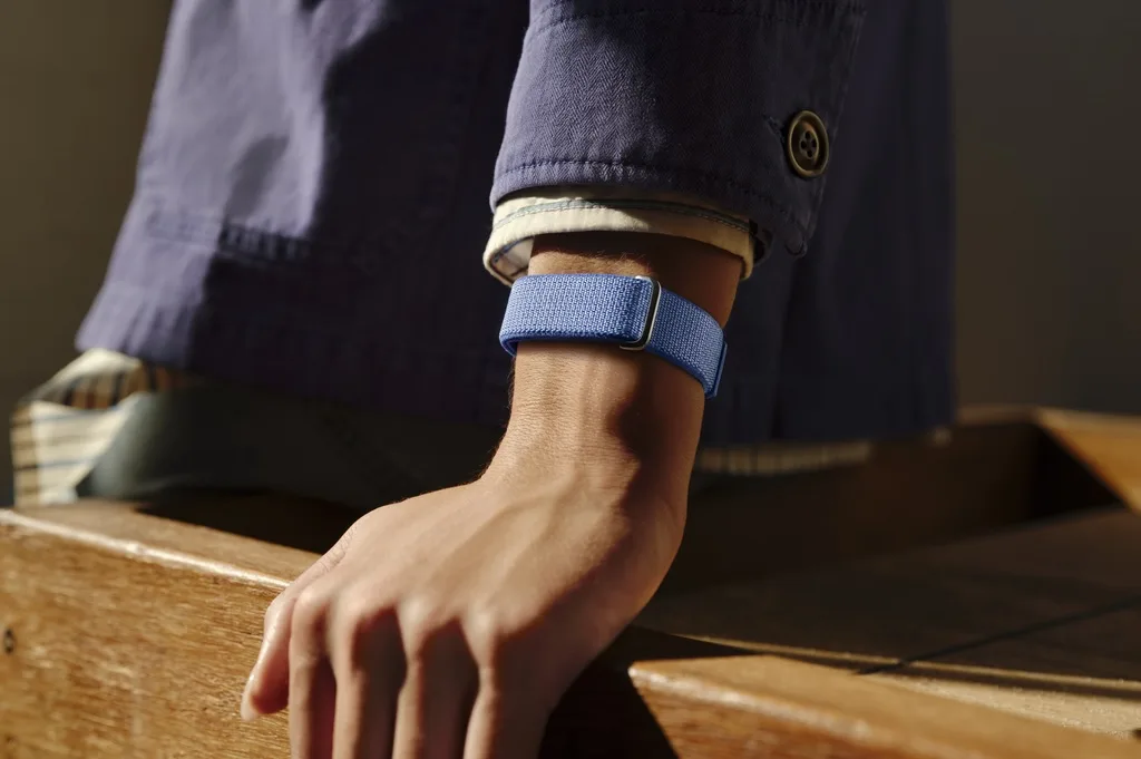 Fitbit Air : le nouveau bracelet santé sans écran de Google