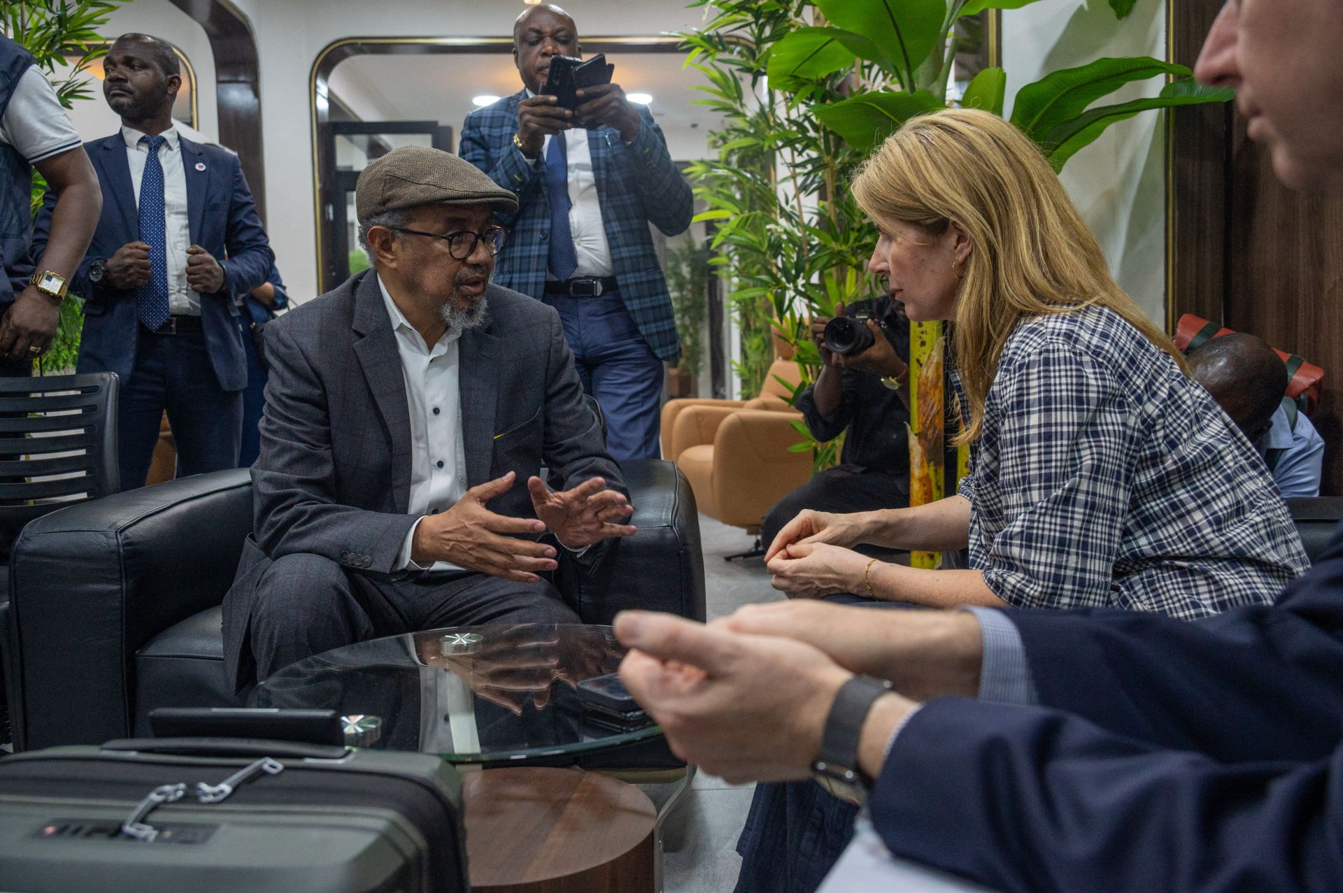 Ebola: le patron de l'OMS à Kinshasa, avant une visite à l'épicentre de l'