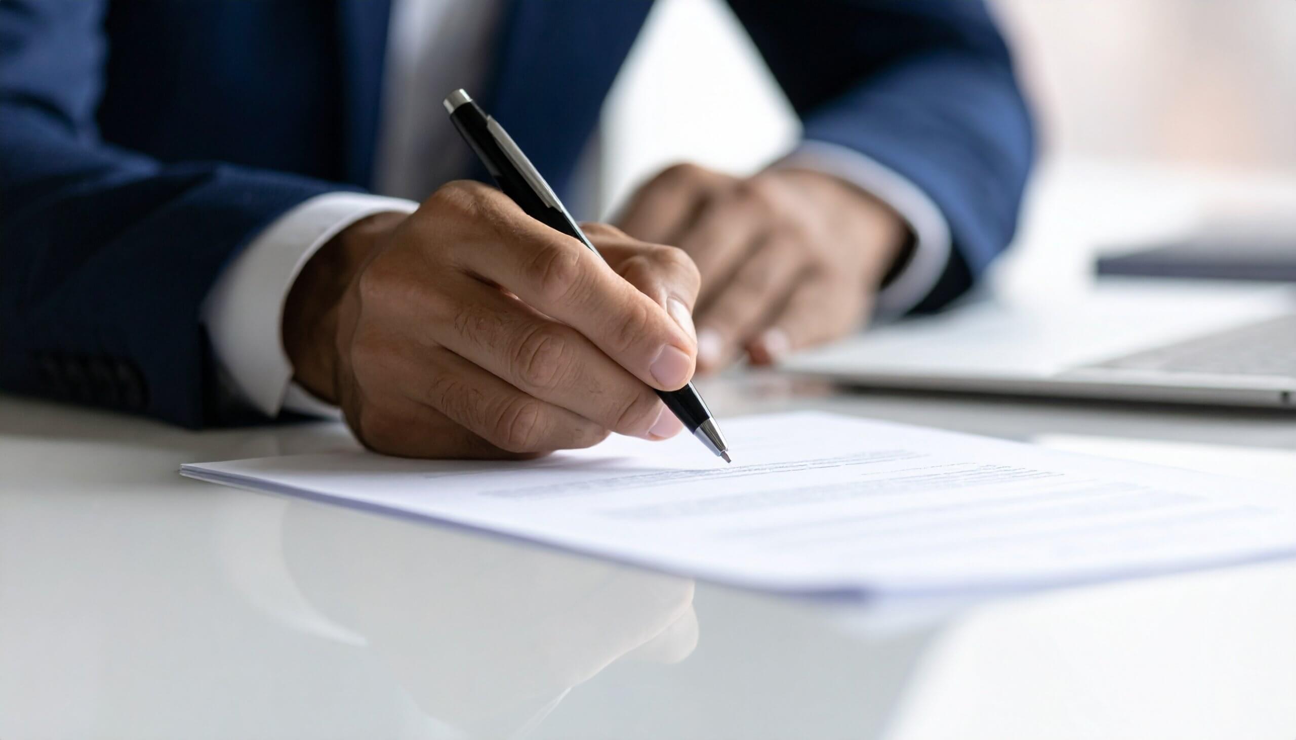 Comment mieux lutter contre le recours aux contrats courts?