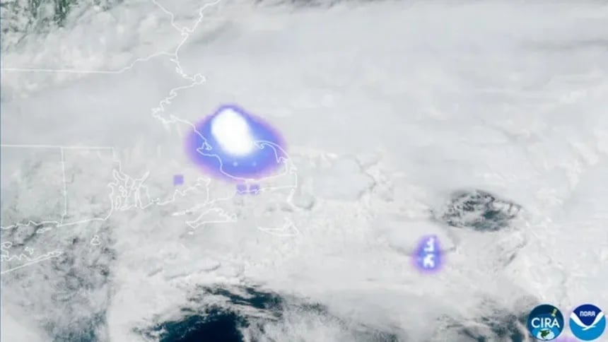 Une série d'explosions étranges se sont produites sur la côte est des États- Unis.