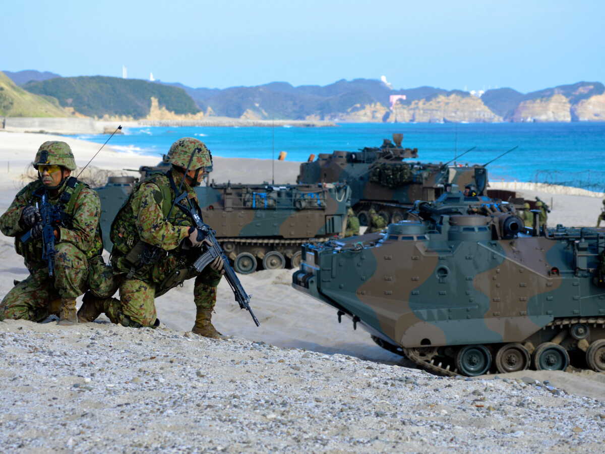 Le Japon met en place des brigades ultra mobiles pour défendre ses îles  revendiquées par la Chine - Capital.fr