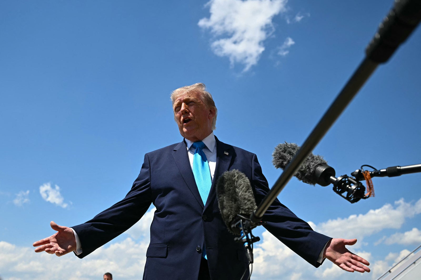 Trump tempère les espoirs d'un accord rapide avec l'Iran | Le Devoir