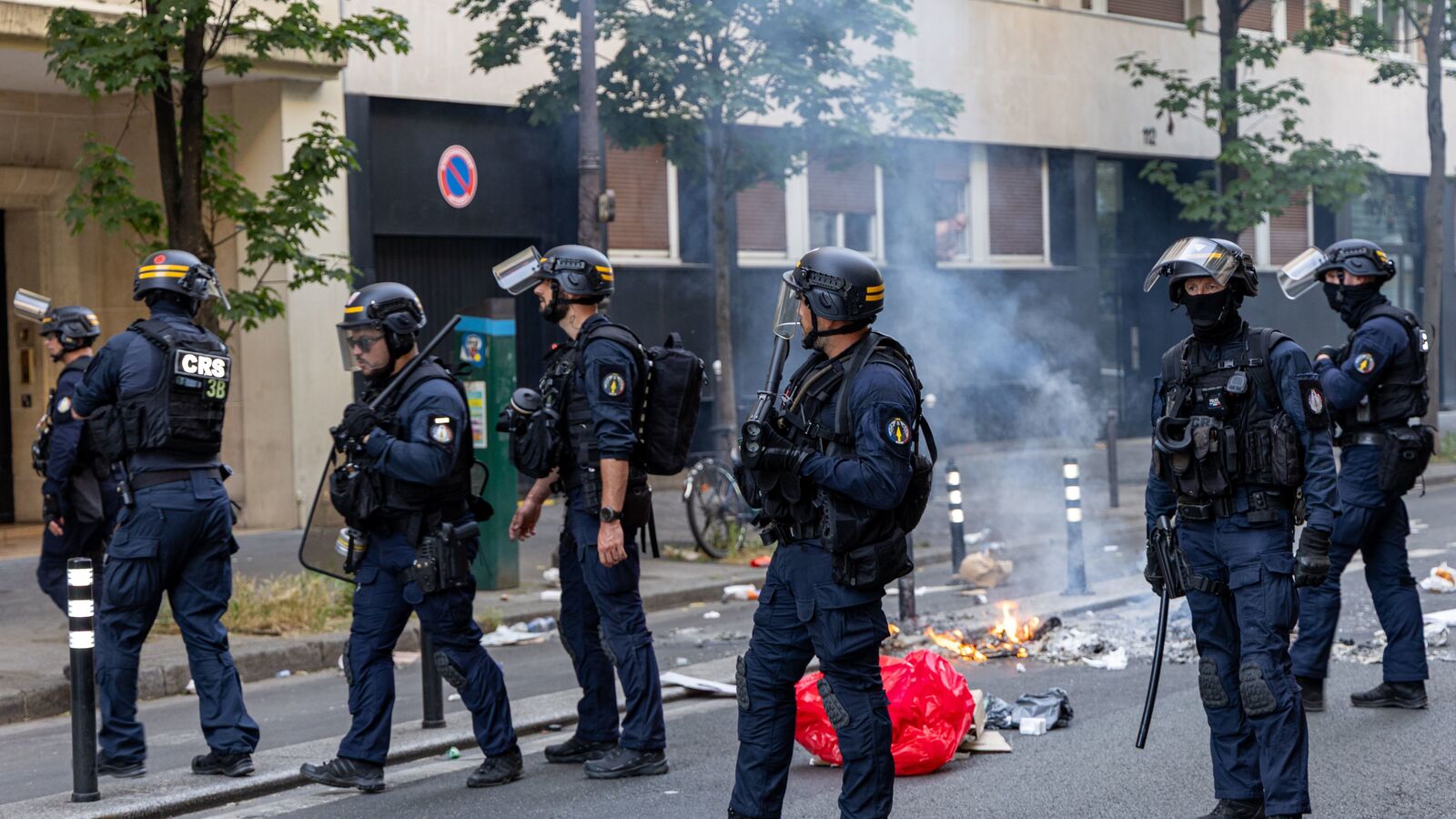 DIRECT. Le PSG champion d'Europe : 780 interpellations et 457 gardes à vue  lors des célébrations, annonce Laurent Nuñez - Le Parisien