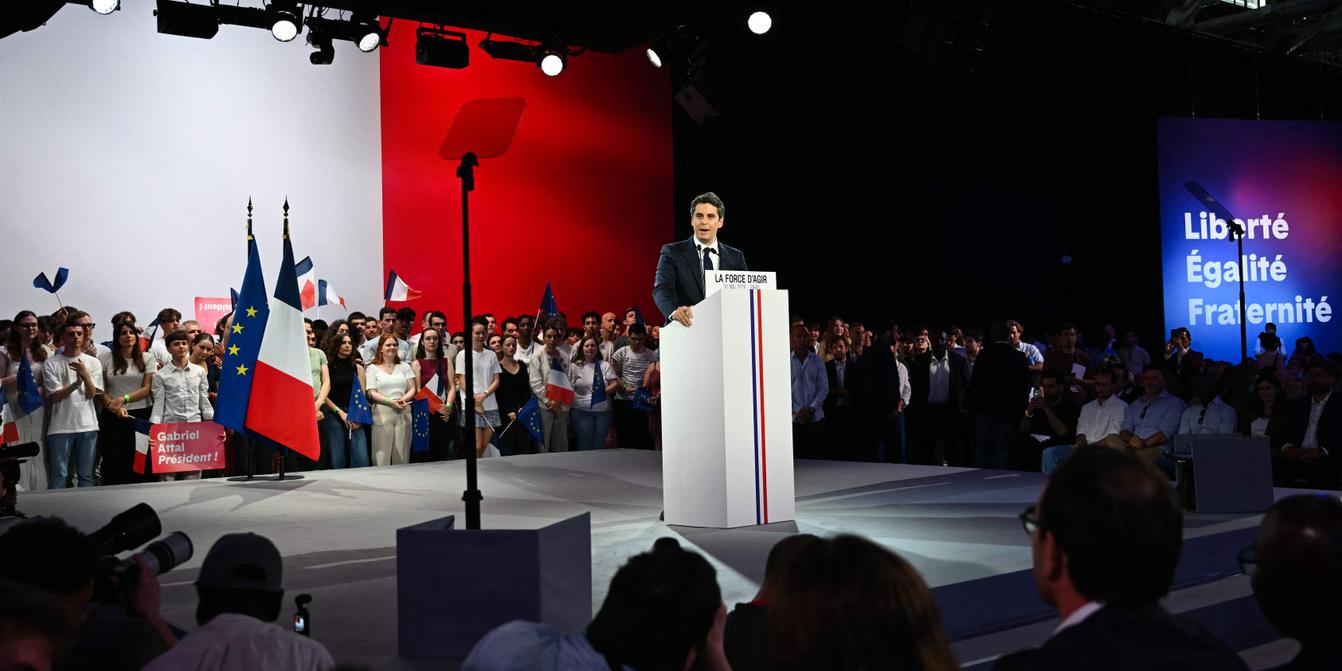 Gabriel Attal met en scène sa « force d'agir » lors de son premier meeting  de campagne pour la présidentielle de 2027