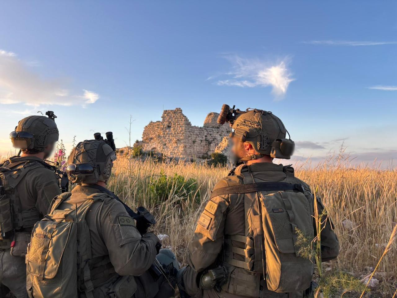 L'armée israélienne avance au Liban et prend une place forte médiévale  idéalement située | RTS