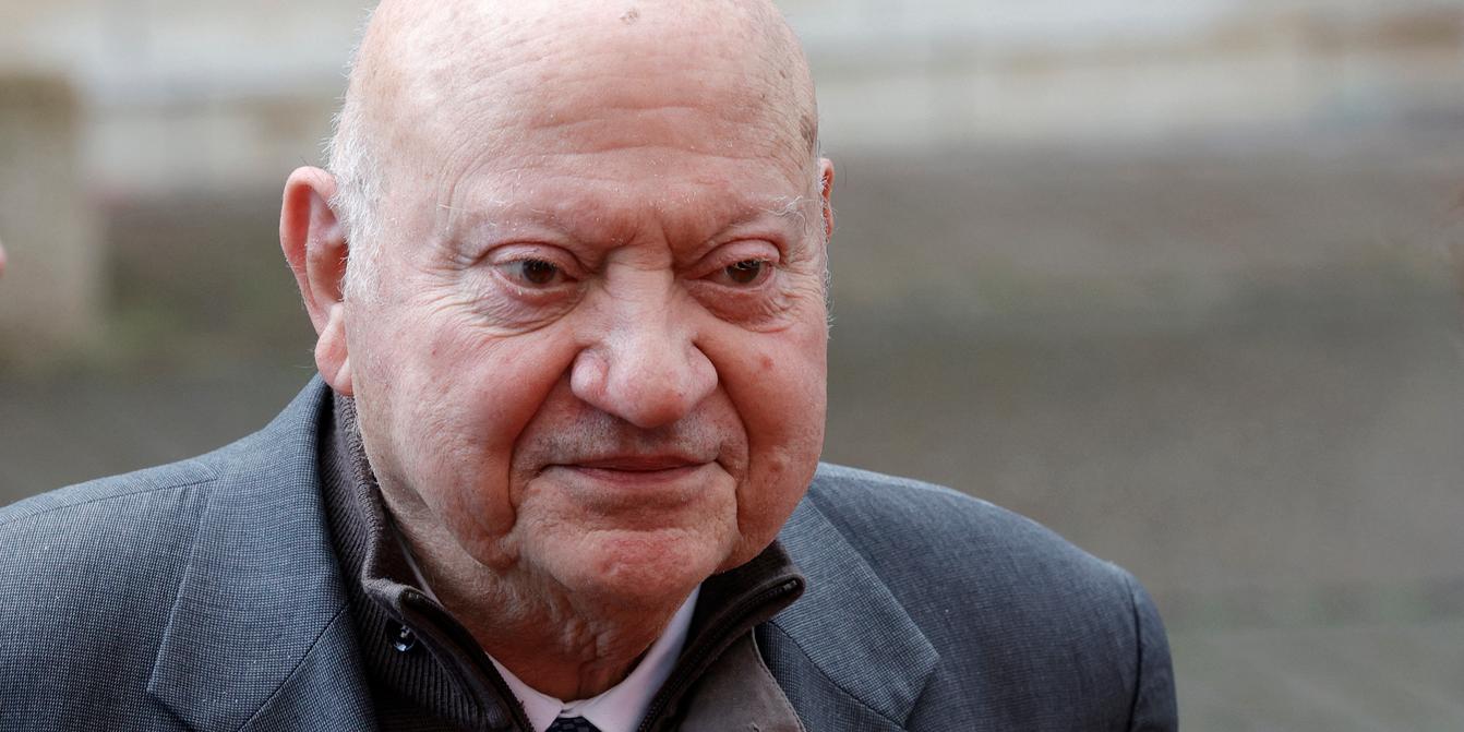 Affaire André Santini : deux anciens collaborateurs du maire  d'Issy-les-Moulineaux remportent une victoire judiciaire