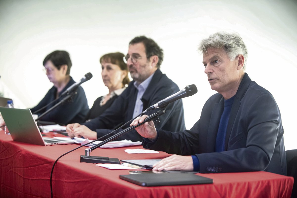 Nous ne voulons pas faire un choix entre Jean-Luc Mélenchon et Raphaël  Glucksmann » : pour 2027, le PCF veut un « communisme de conquêtes » -  L'Humanité