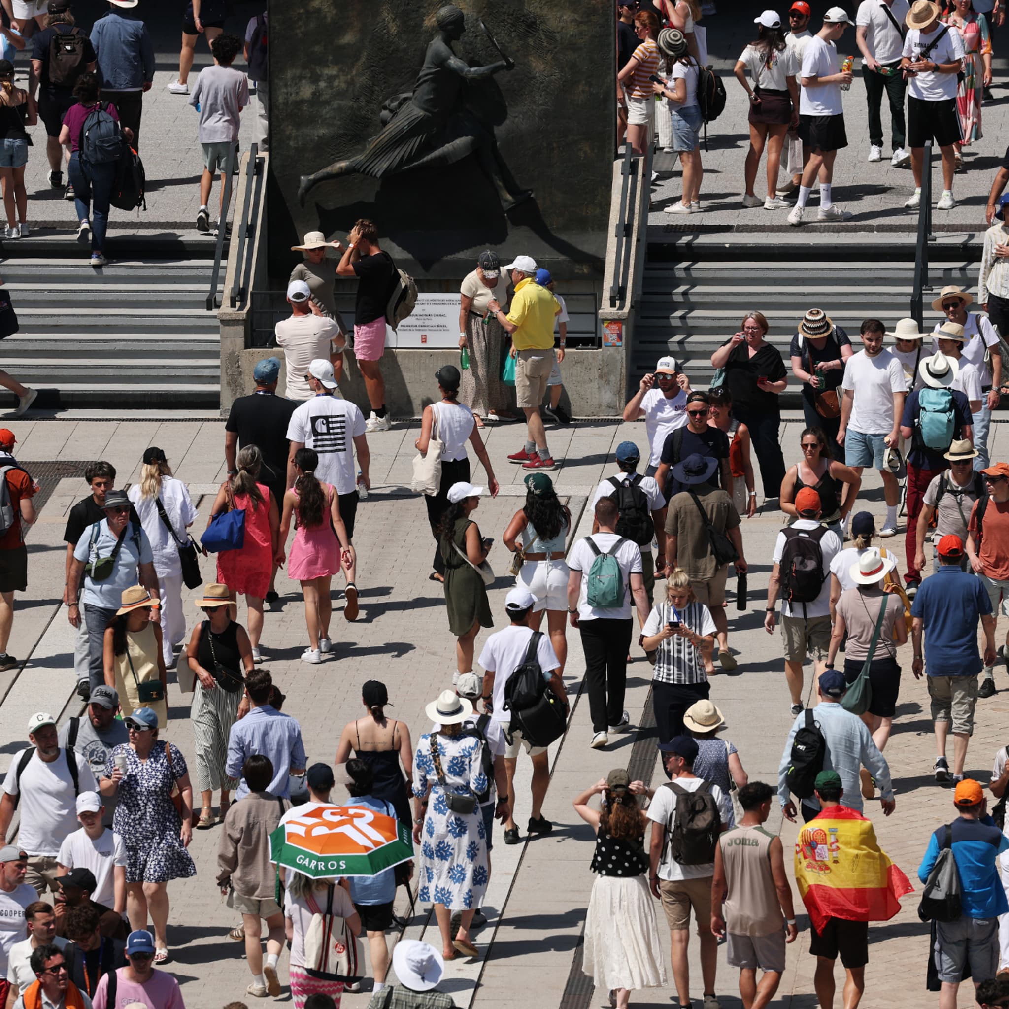 Roland-Garros 2026: brumisateurs, courts ombragés... Comment les  spectateurs se protègent-ils de la chaleur?