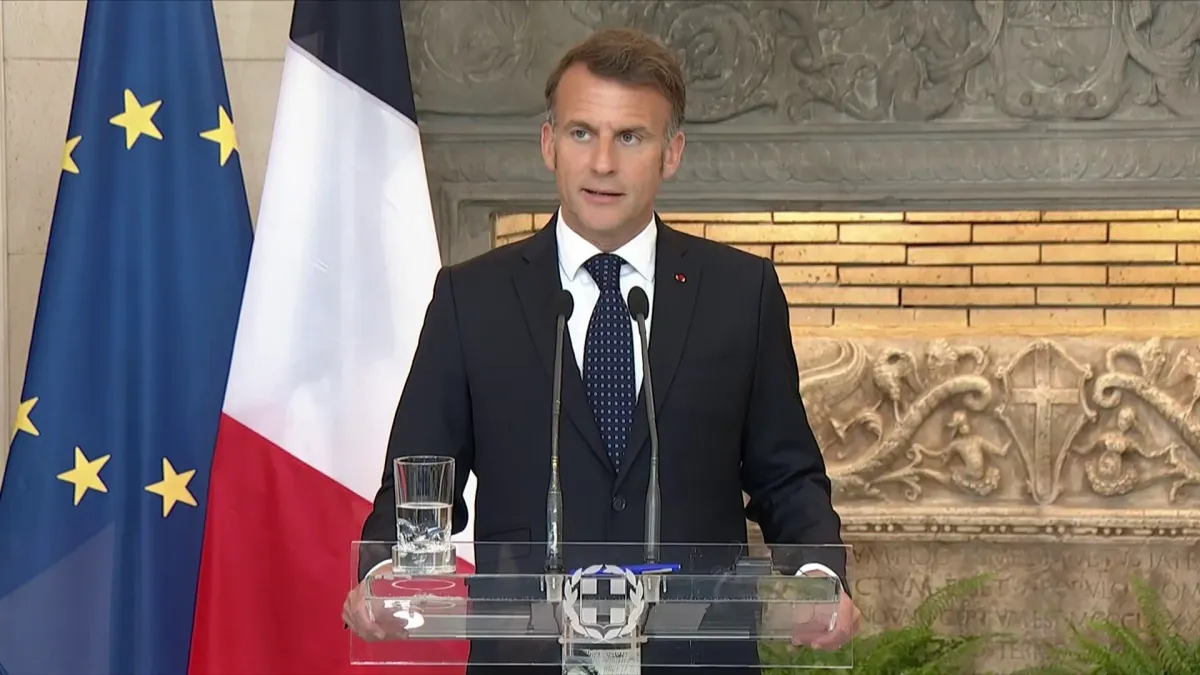 DIRECT. Guerre en Iran: Emmanuel Macron a échangé avec Donald Trump et a  salué ses "efforts déterminés" pour "parvenir rapidement" à un accord