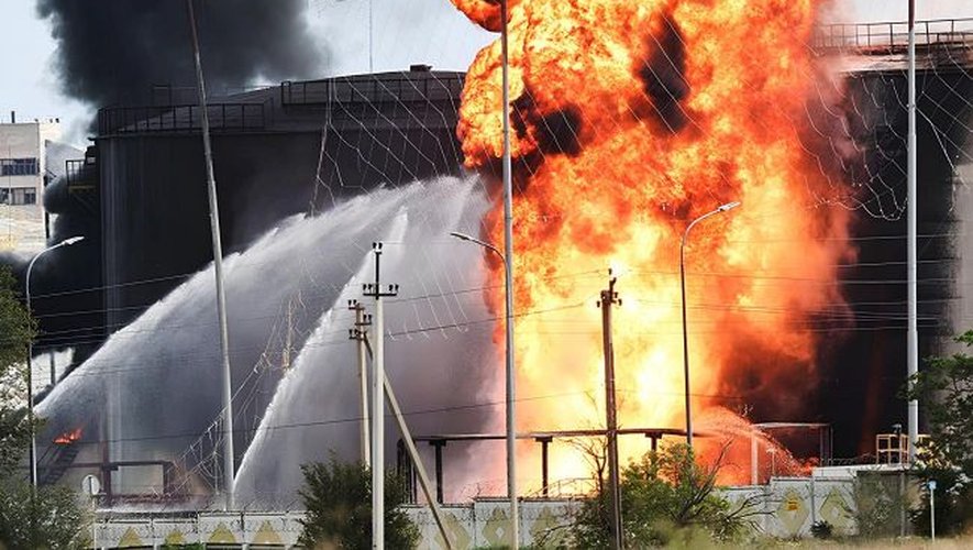 Guerre en Ukraine : Après des frappes ukrainiennes record sur ses  raffineries en mai, la Russie n'avait pas produit aussi peu de carburant  depuis 17 ans, la pénurie guette - lindependant.fr