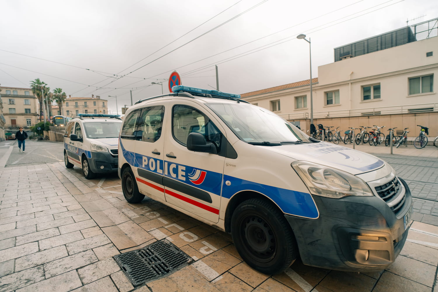Disparition d'une enfant de 3 ans dans le Gard : recherches entre Uzès et  Pont-Saint-