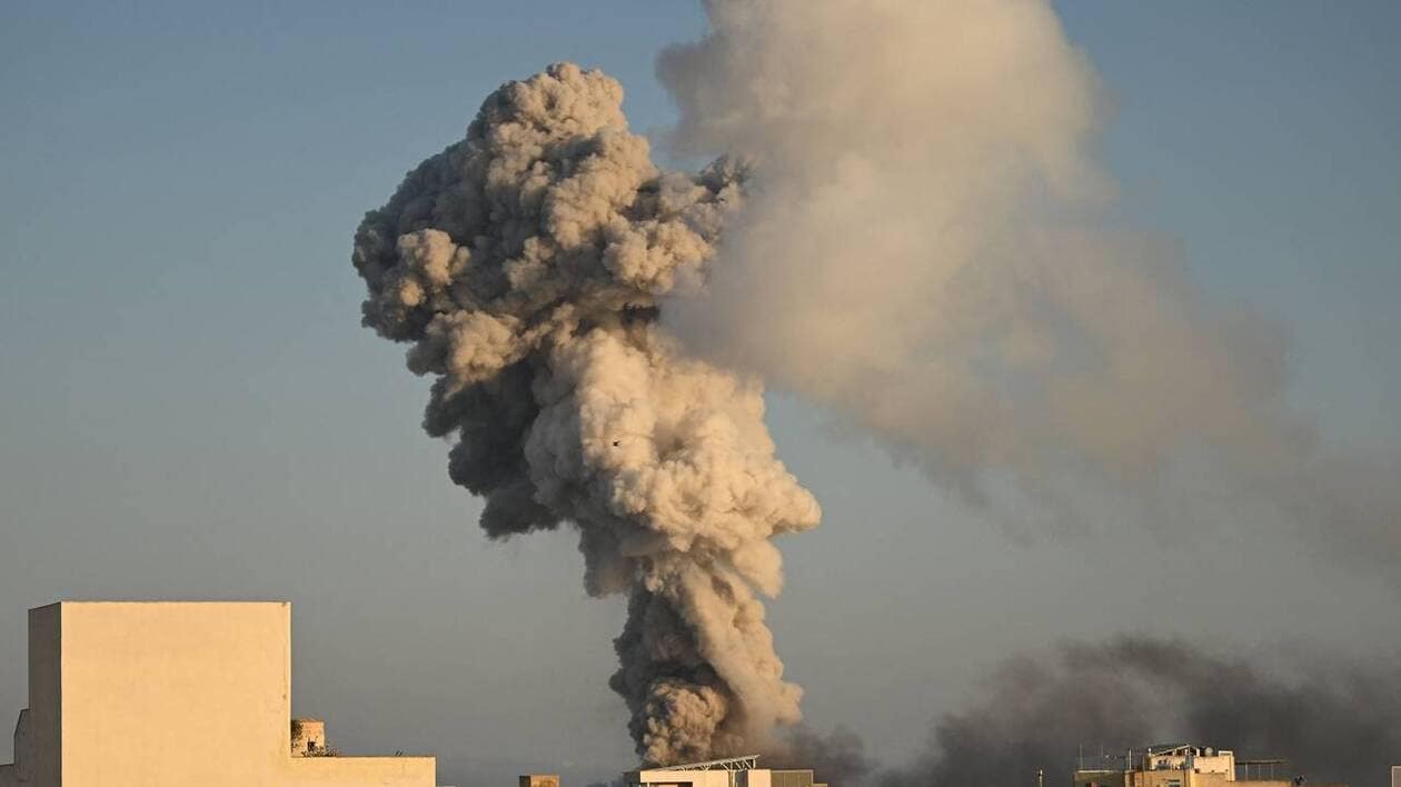 Les images impressionnantes de l'explosion d'une usine de feux d'artifice