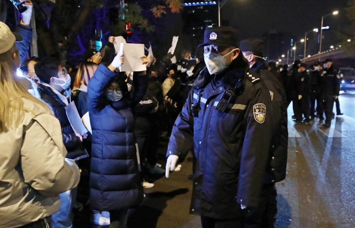 Pékin réprime à bas bruit les protestataires du « mouvement de la page  blanche » | Mediapart