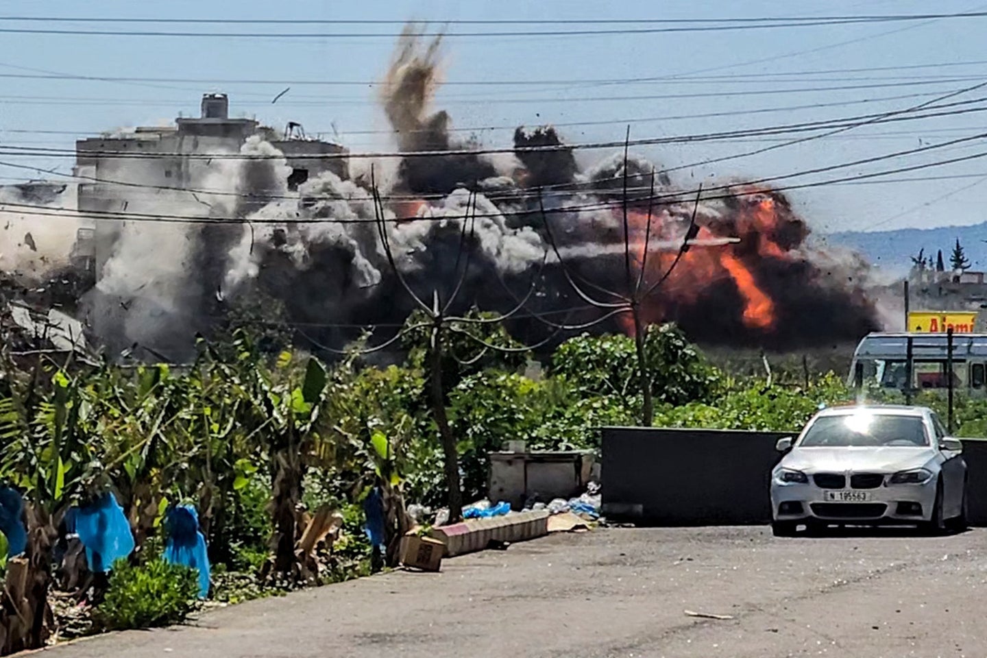 L'armée israélienne continue de frapper la banlieue sud de Beyrouth, le  nombre de déplacés explose au Liban | Le Devoir