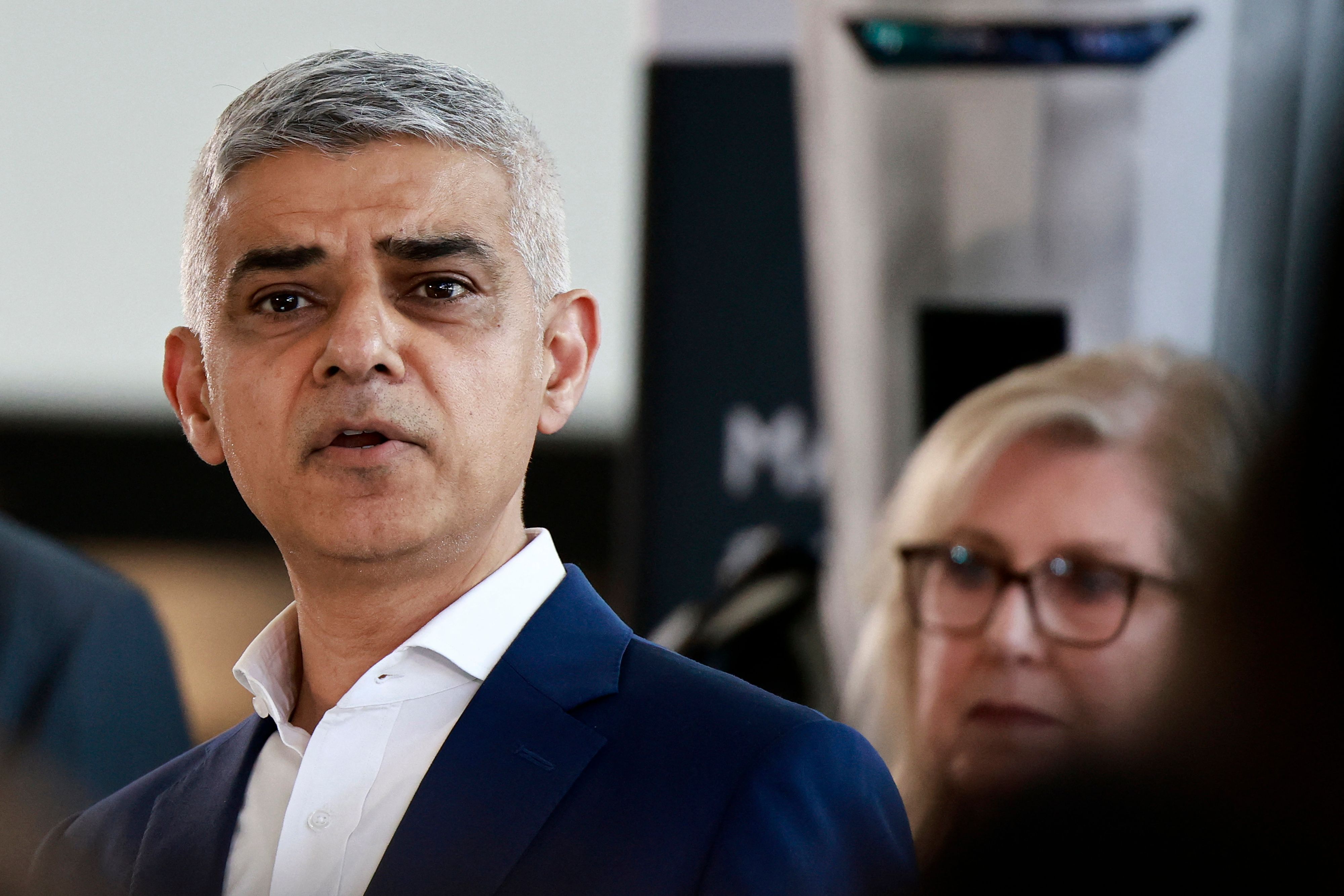 Sadiq Khan, visage de la diversité, maire de Londres pour la troisième fois  - La Libre