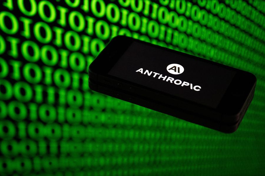 Anthropic atteint une valorisation de 1 000 milliards de dollars sur les  marchés secondaires.
