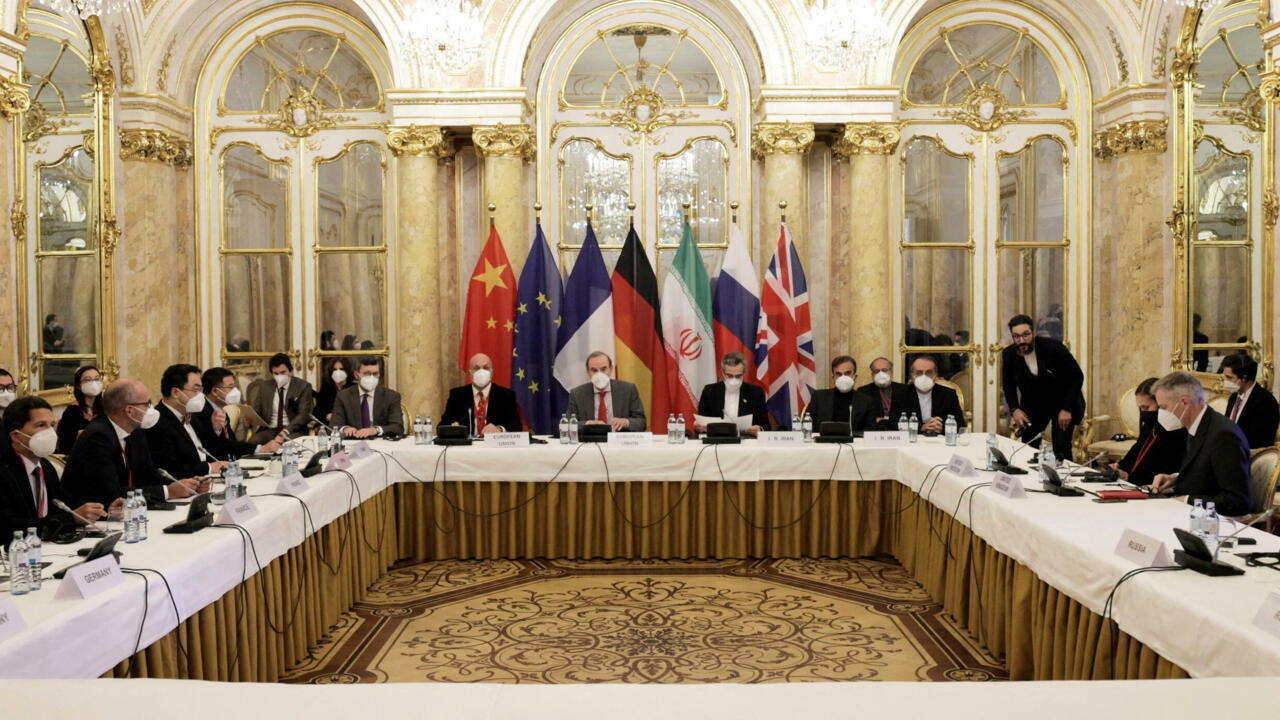 Nucléaire iranien : retour à la table des négociations, Washington  entrevoit un accord - France 24