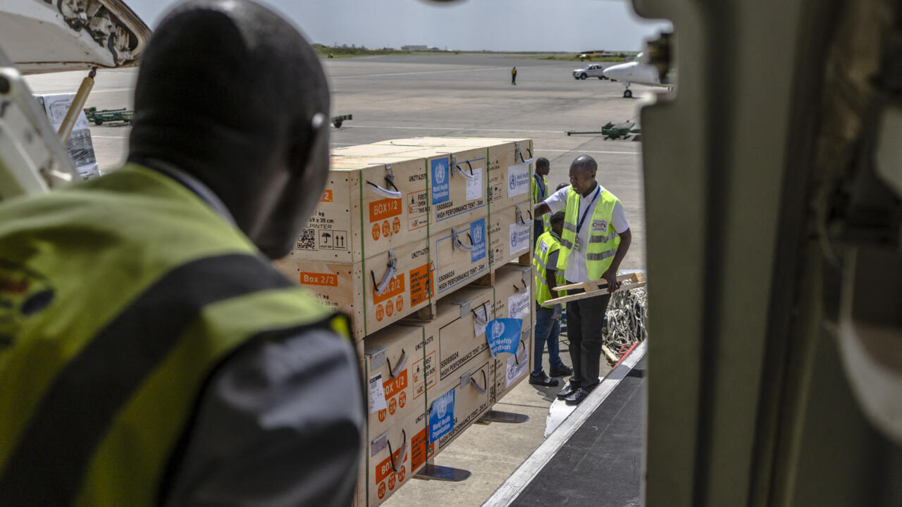 Ebola: l'UE lance un pont aérien entre Nairobi et Bunia, épicentre de l'épidémie  en RDC - RFI