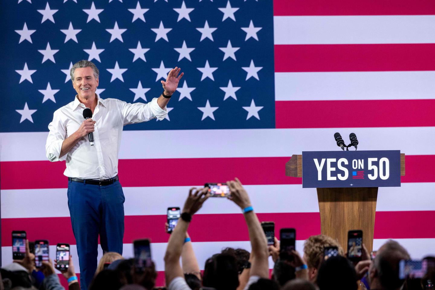 En Californie, Gavin Newsom remporte son pari et obtient des électeurs un  redécoupage électoral favorable aux démocrates