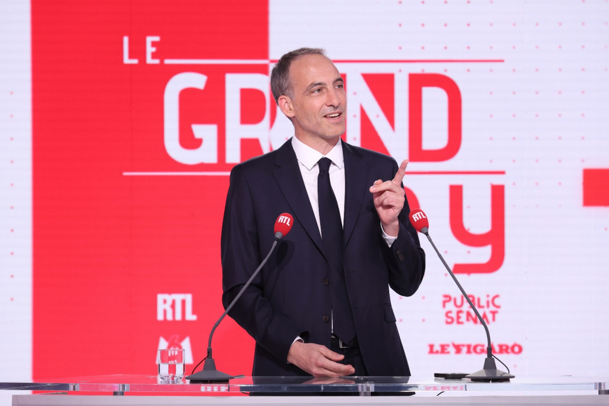 Si TikTok ne respecte pas nos lois, il faudra le bannir" : sur RTL, Raphaël  Glucksmann dénonce le poids des réseaux sociaux sur l'enseignement