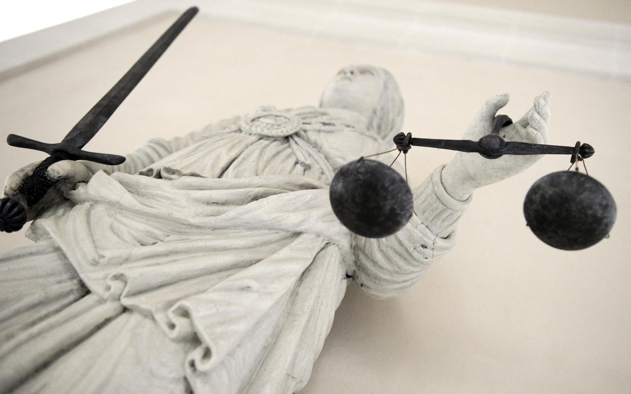 La mère d'Elias, tué d'un coup de machette, appelle la magistrature à  rendre des comptes après plusieurs défaillances de l'institution judiciaire  | Atlantico.fr