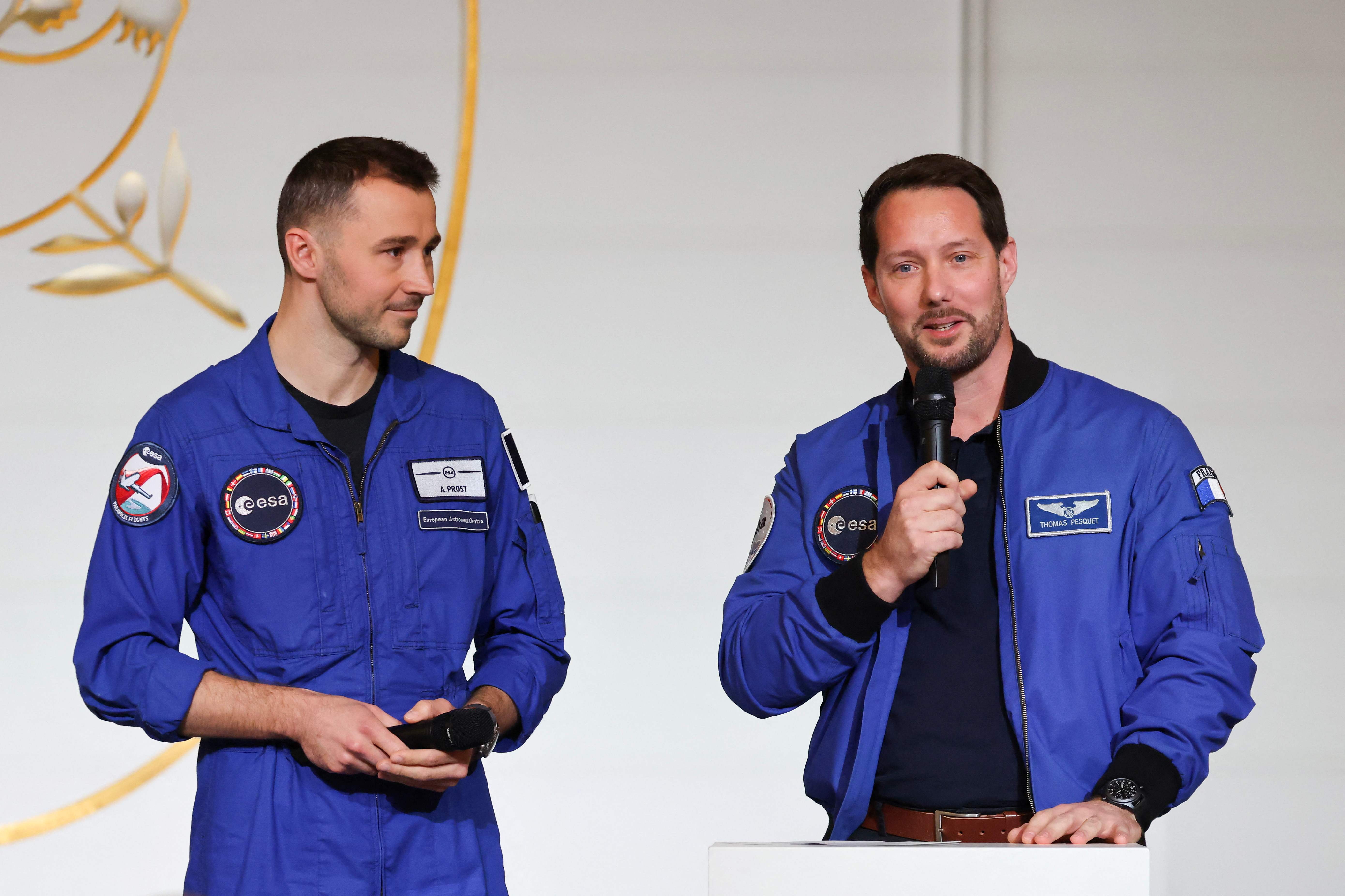 Cela confirme l'ambition spatiale de la France» : Thomas Pesquet et Arnaud  Prost partiront dans l'espace en 2027 – Libération