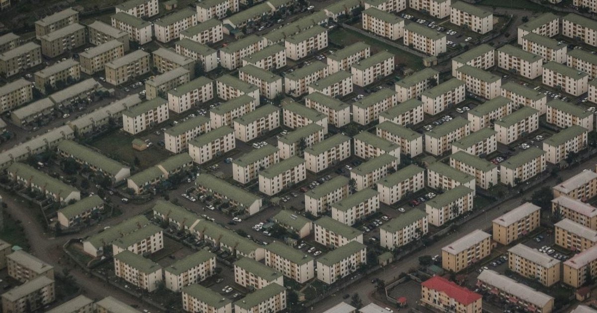 Au Kenya, un ambitieux projet de logements abordables se heurte à des  obstacles juridiques majeurs et à une opposition croissante - Equal Times