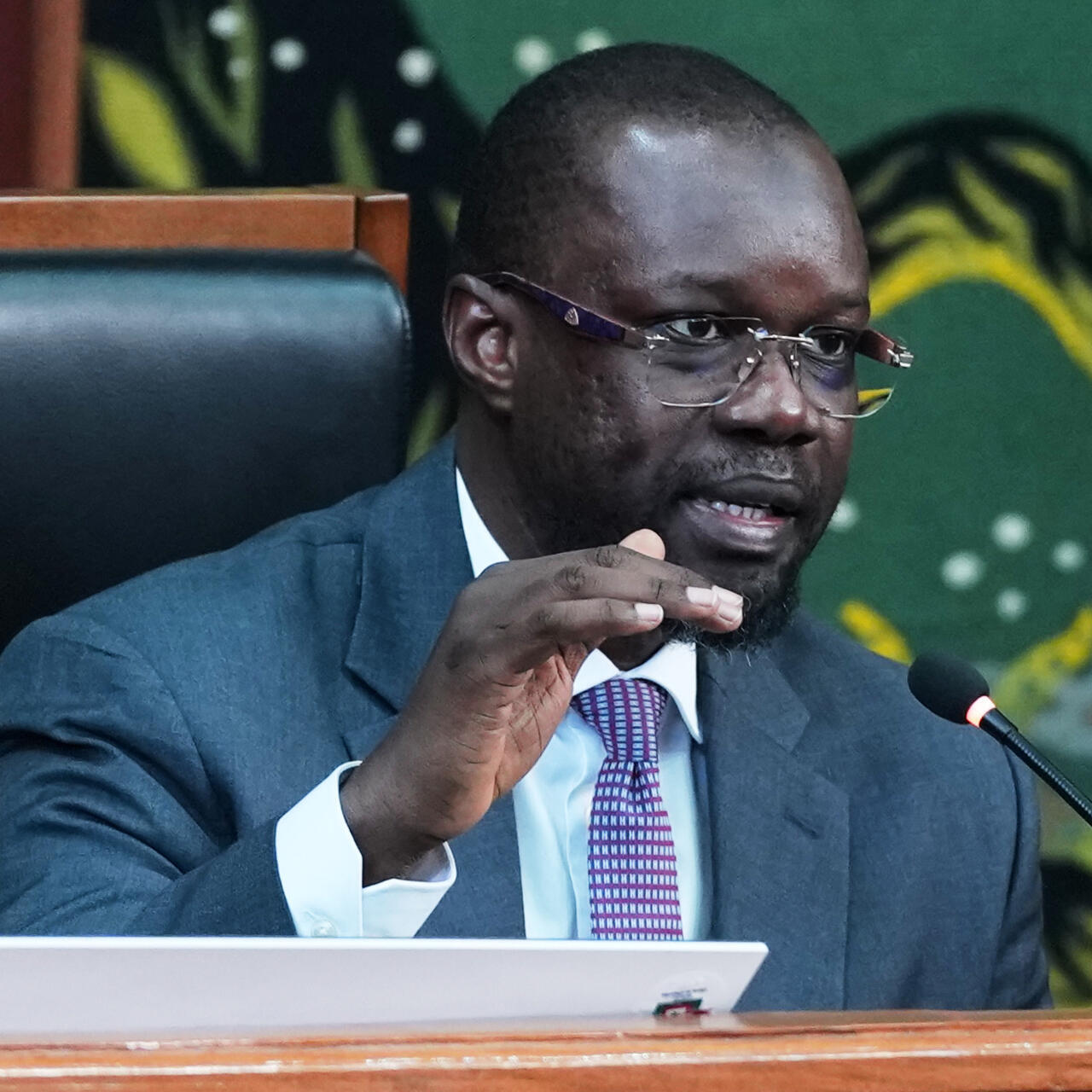 Au Sénégal, le président Bassirou Diomaye Faye nomme un gouvernement  boycotté par Ousmane Sonko - France 24