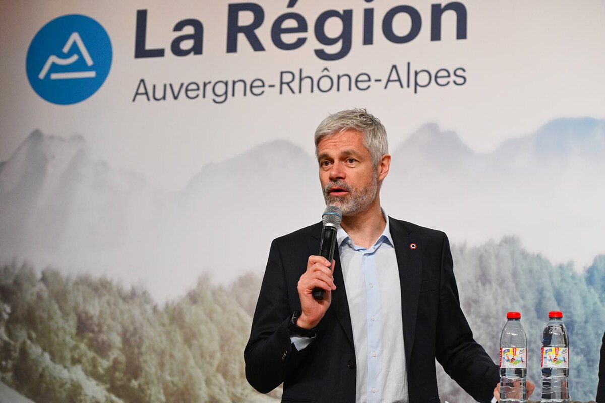 Les millions de Laurent Wauquiez pour son « mini Puy du Fou » finissent au  tribunal | Mediapart
