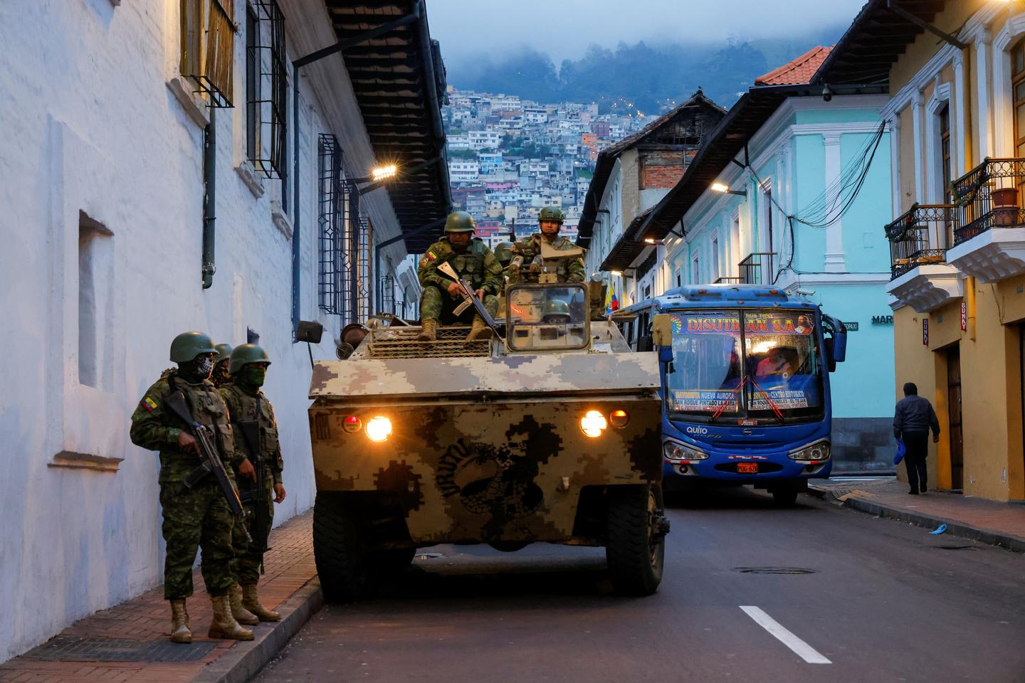 En Equateur, le président Daniel Noboa déclare la guerre aux gangs