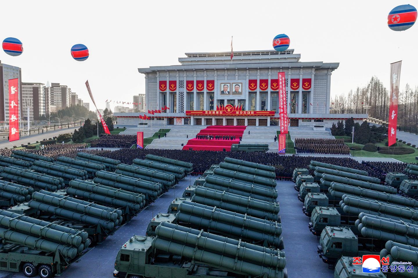 Corée du Nord : Kim Jong-un dévoile un nouveau lance-missiles nucléaire,  défiant la Corée du Sud et les Etats-Unis
