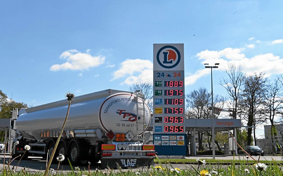 Baisse de 12 % de la consommation française de carburants routiers en mai |  Le Télégramme