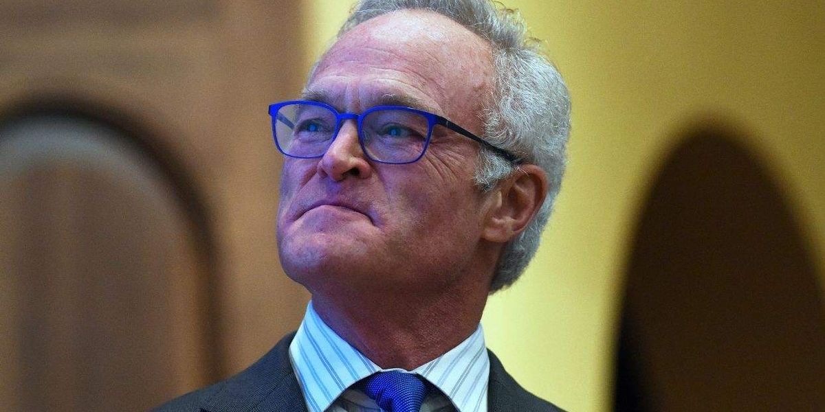 Scott Pelley licencié après avoir accusé Bari Weiss de « meurtre » 60  Minutes - Gay Pride