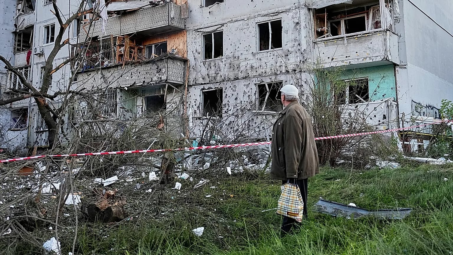 Ukraine : au moins 22 morts, plus de 100 blessés après des massives frappes  russes nocturnes | Euronews