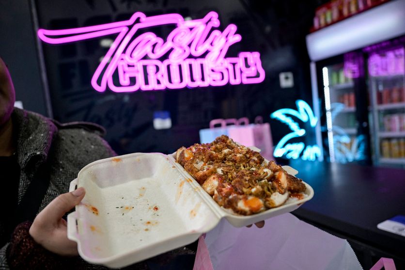 Master Poulet, Tasty Crousty… Quand la « street food » séduit les réseaux  et irrite les mairies