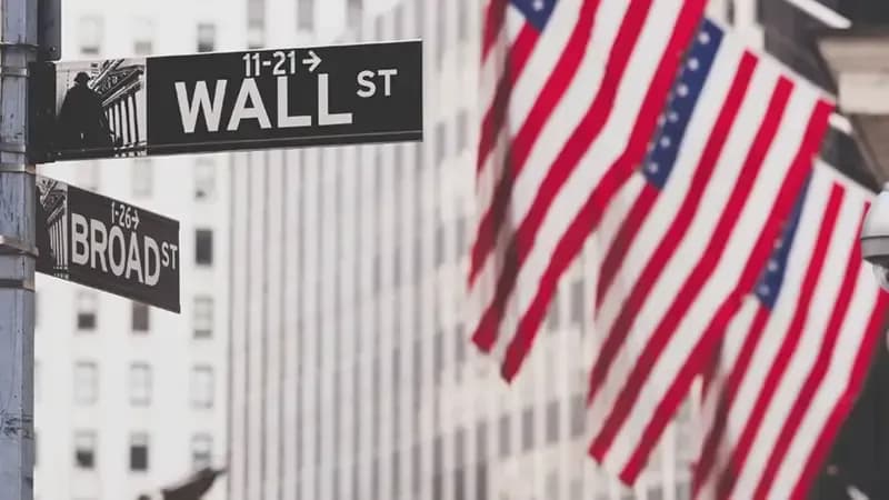 Wall Street hésite, le pétrole et Ormuz sous surveillance | Le Revenu