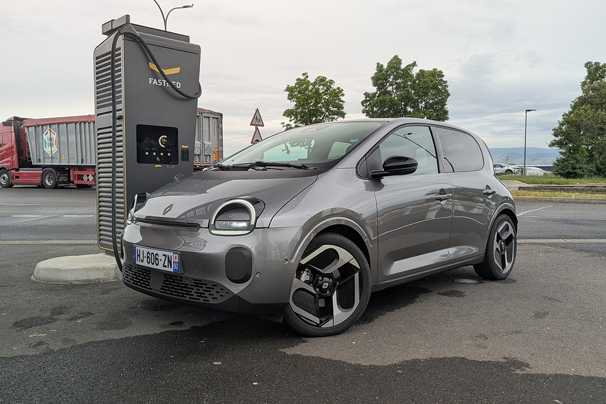 Renault Twingo électrique sur autoroute : voici les solutions simples pour  éviter le calvaire