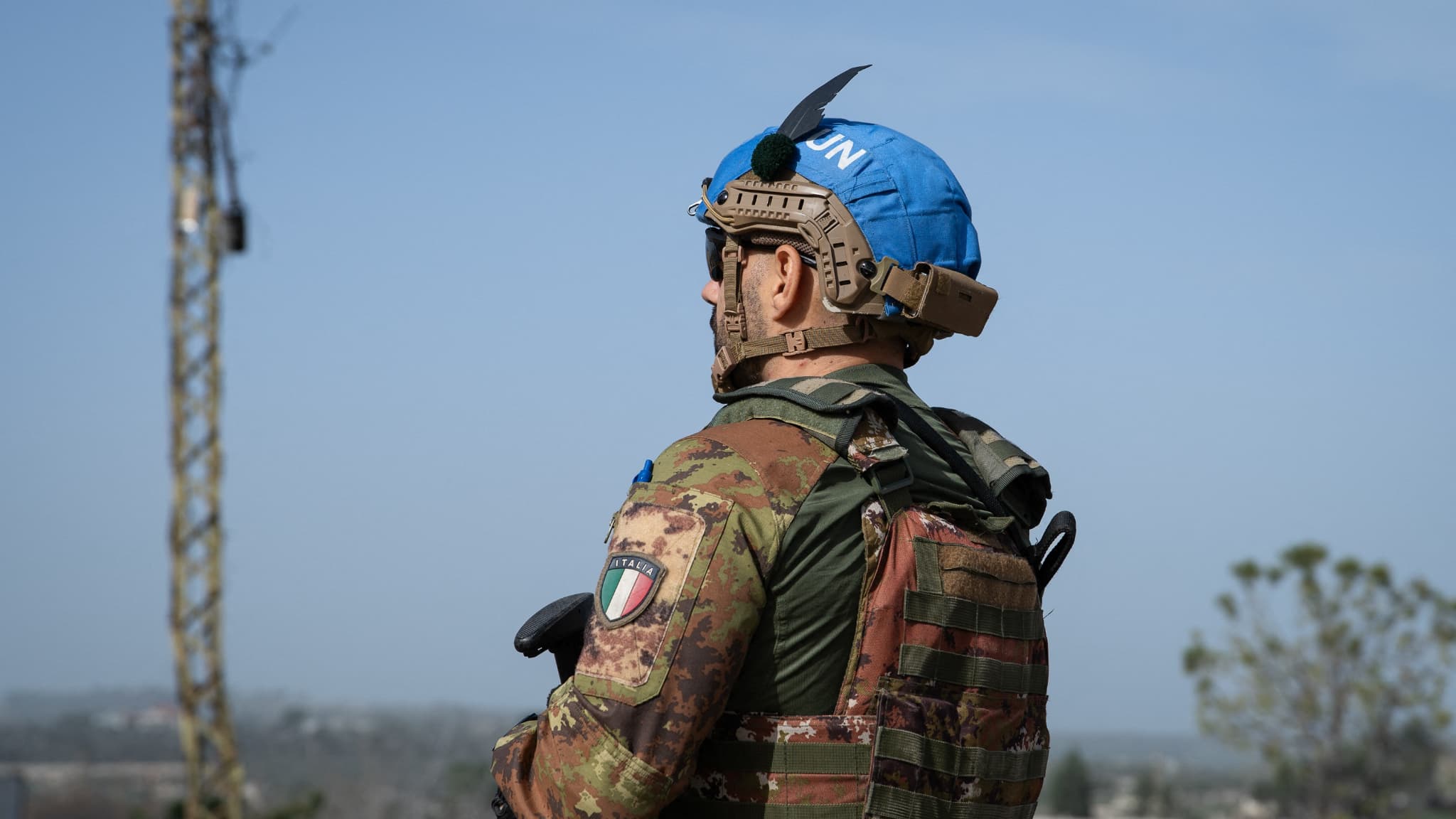 Guerre au Moyen-Orient: un Casque bleu tué et deux autres blessés dans le sud  du Liban après une frappe sur une base de l'ONU