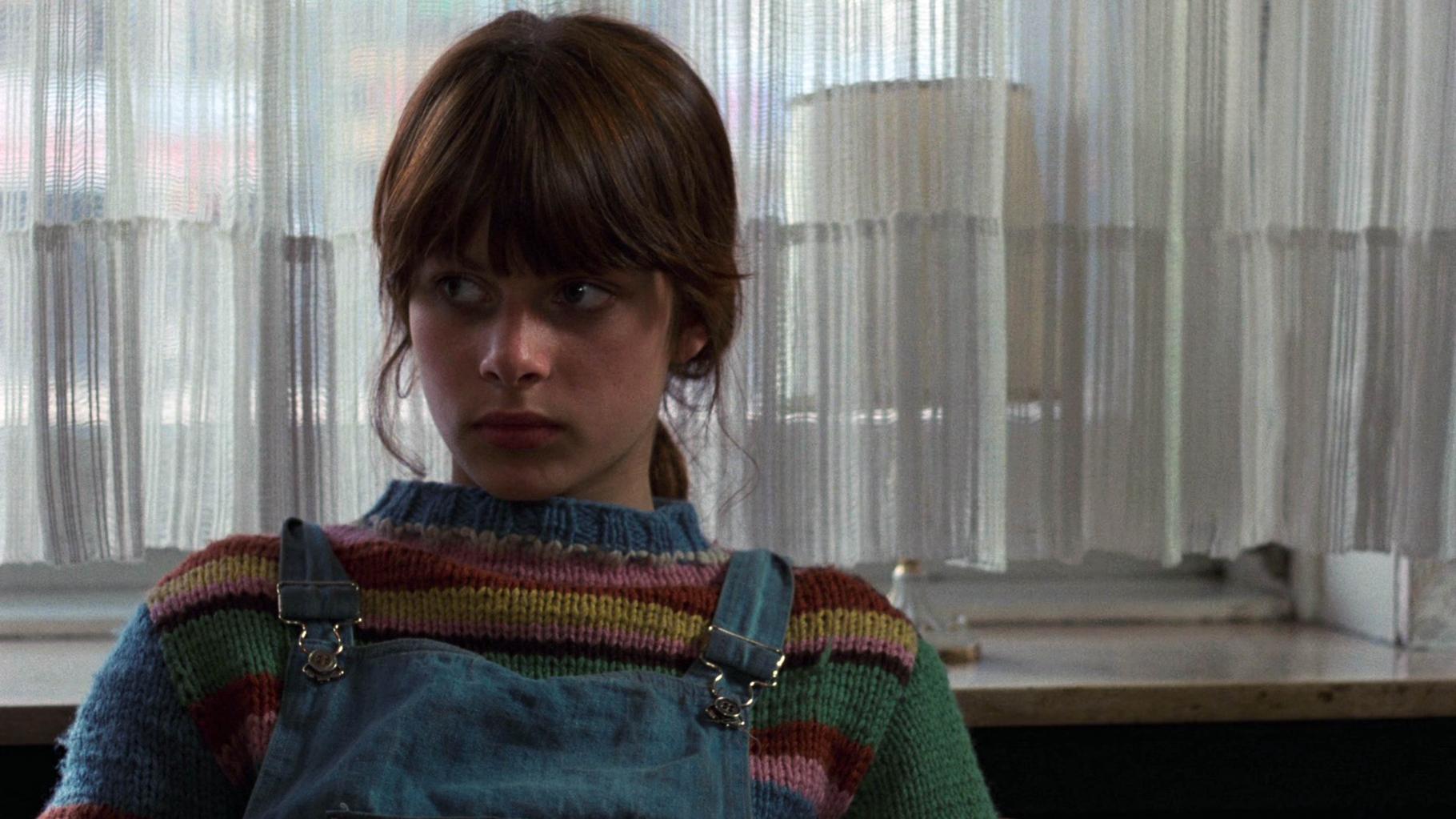 Apparaissant seins nus ado dans un film de Wim Wenders, l'actrice Nastassja  Kinski obtient (enfin) gain de cause
