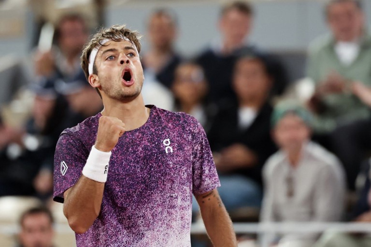 Roland-Garros - Flavio Cobolli écarte Auger-Aliassime et atteint sa première  demi-finale en Grand Chelem | Starsporttv