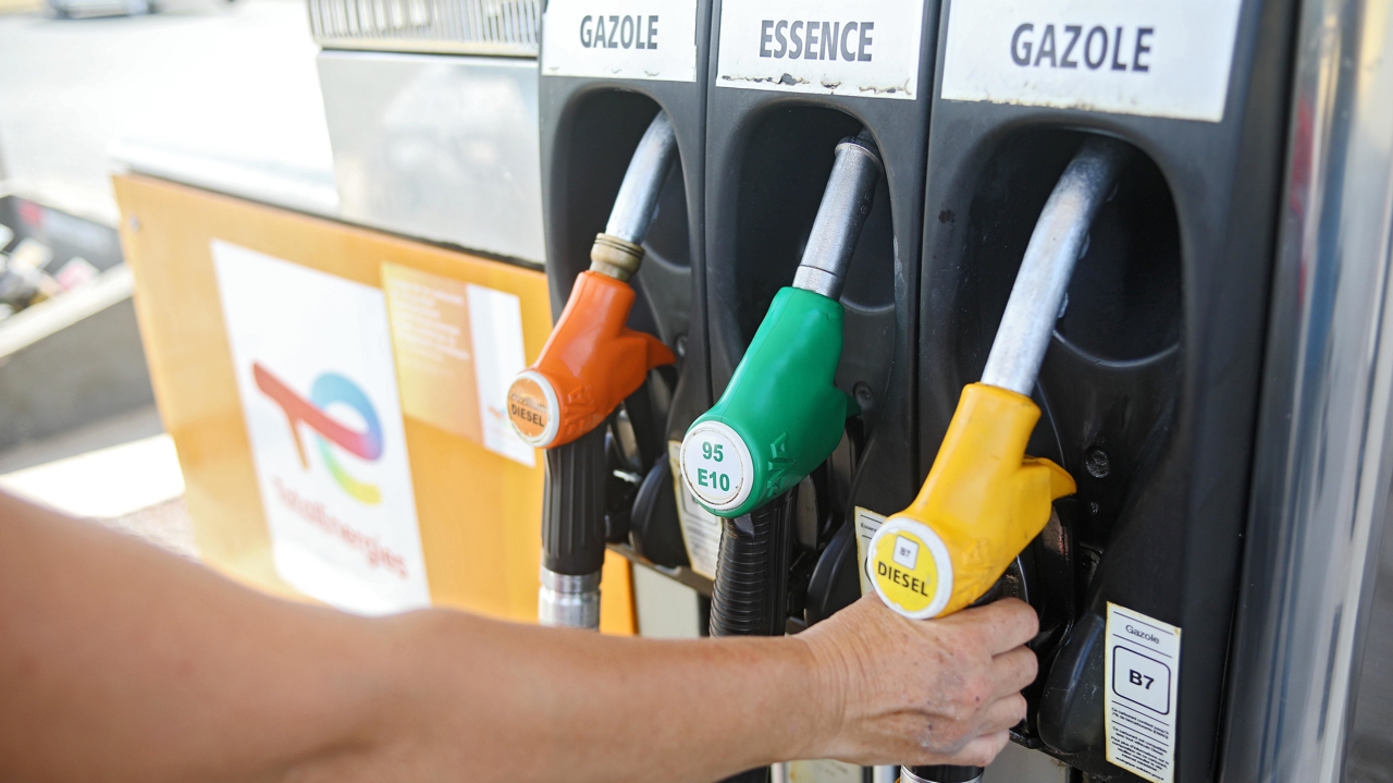 TotalEnergies élargit son blocage des prix à 1,99 € le litre pour tous les  carburants