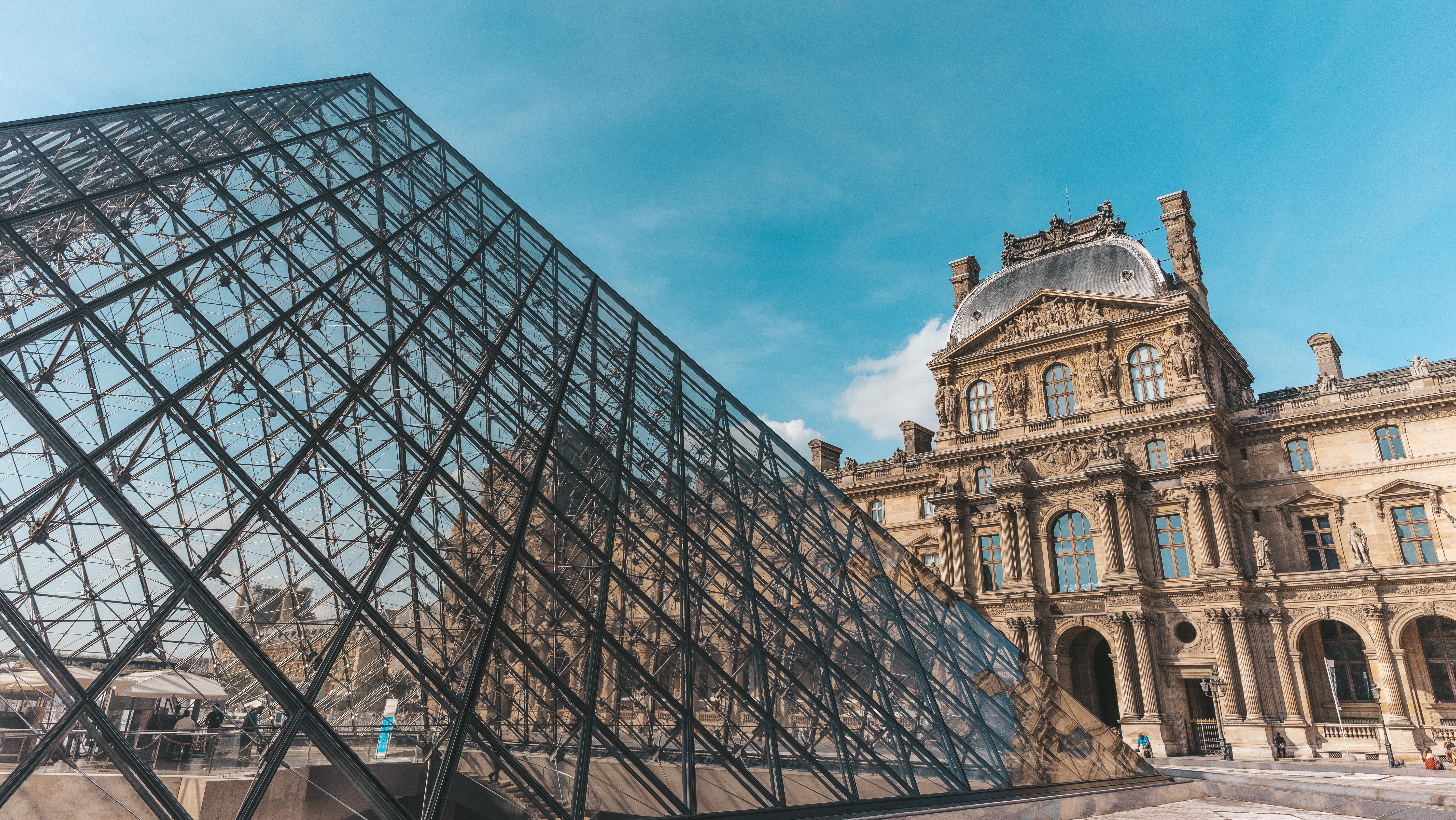 Ce qu'il faut retenir du week-end : les infos marquantes en France et dans  le monde