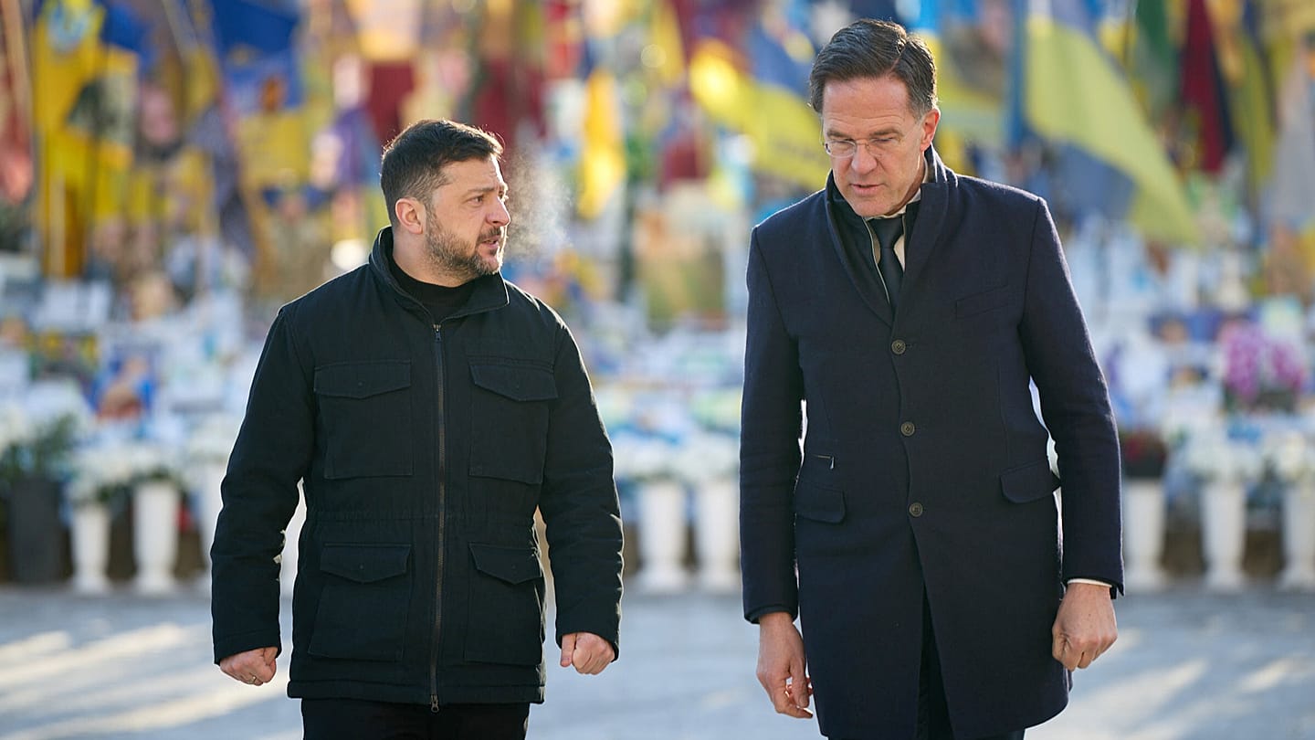 Ukraine : le chef de l'OTAN Mark Rutte à Kyiv pour une visite surprise |  Euronews