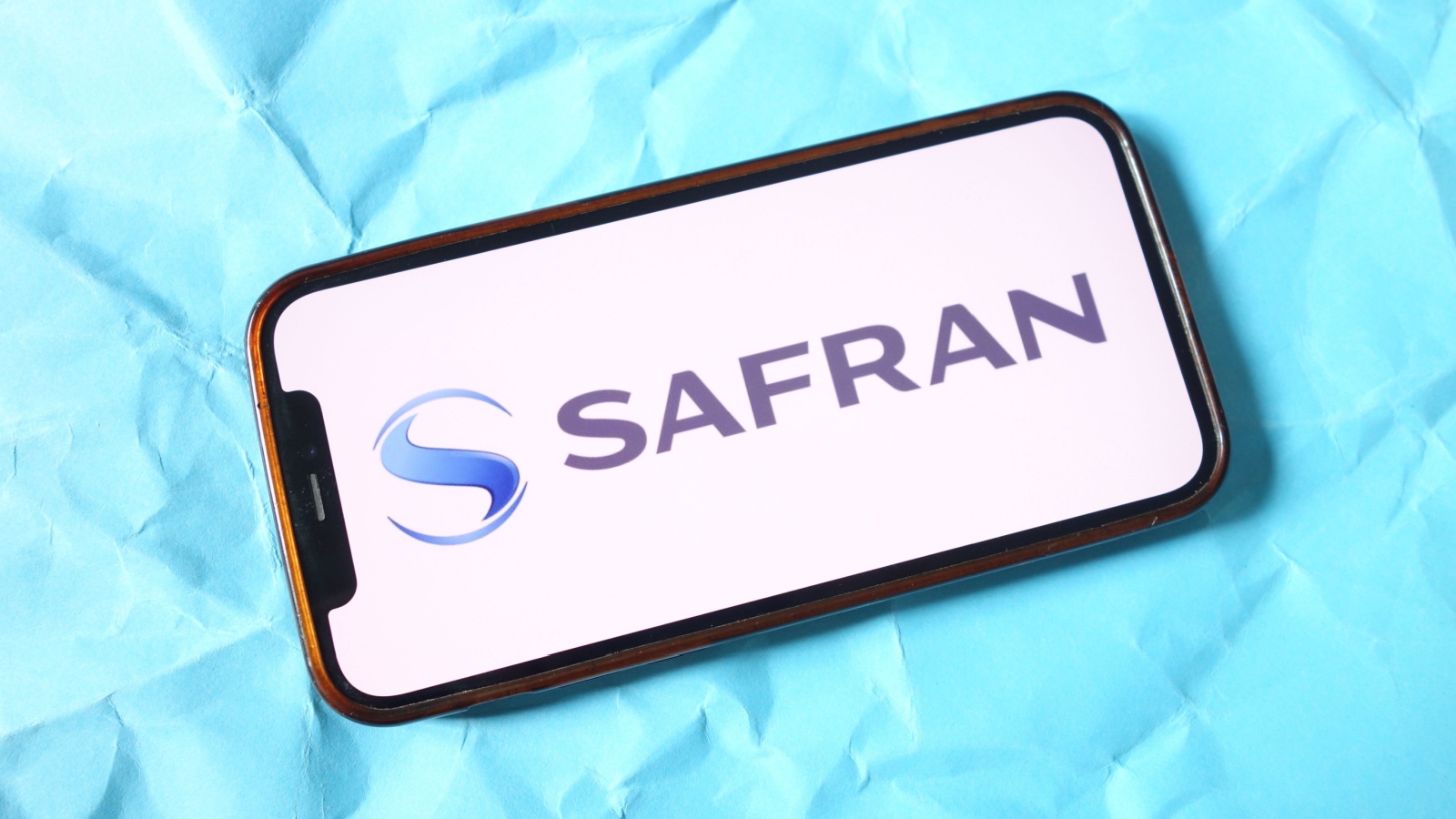 Une piscine, du vide, des explosifs... La recette radicale de Safran pour  l'aéronautique de demain