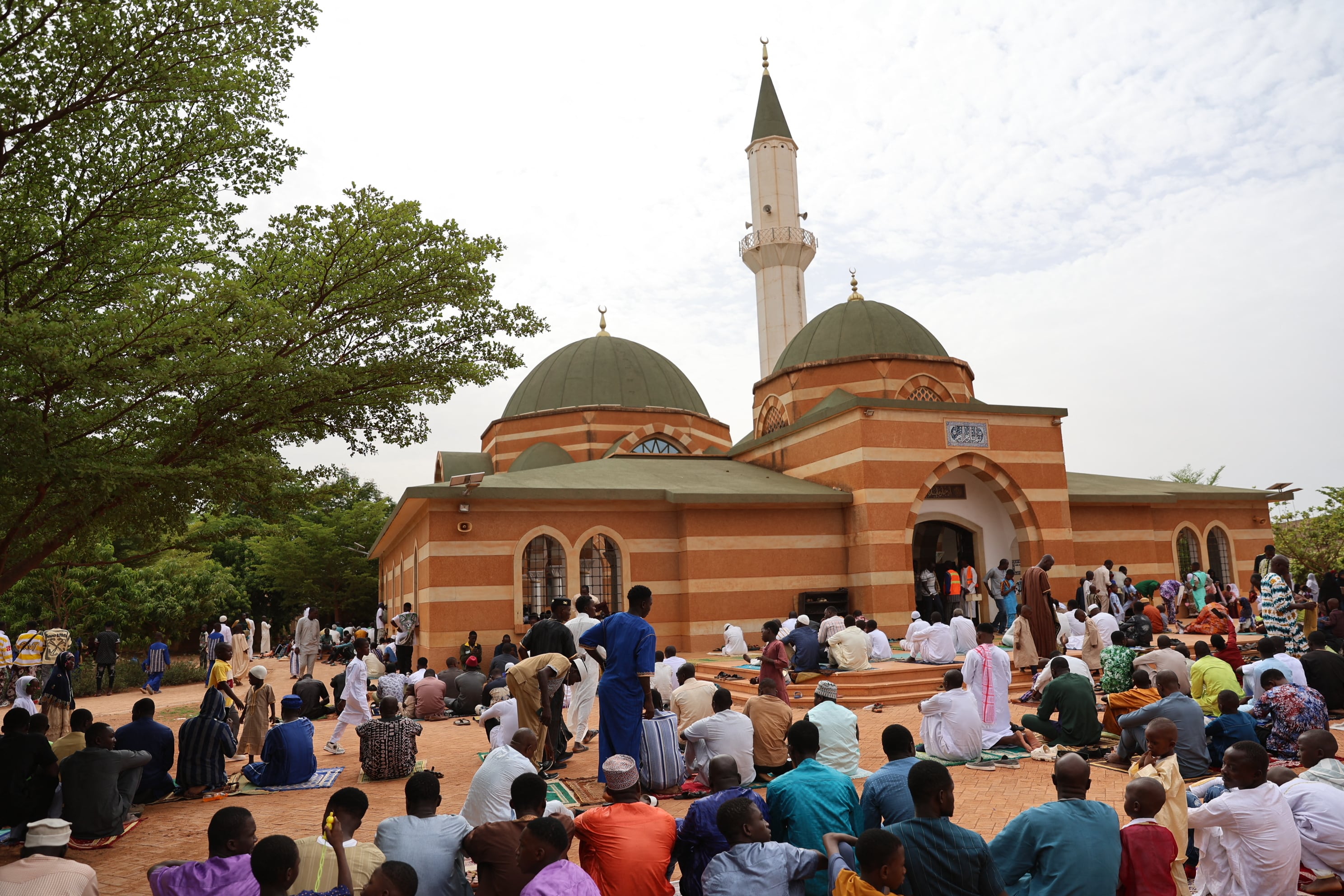 En arrêtant un leader musulman influent, la junte burkinabè se met à dos  ses disciples – Libération