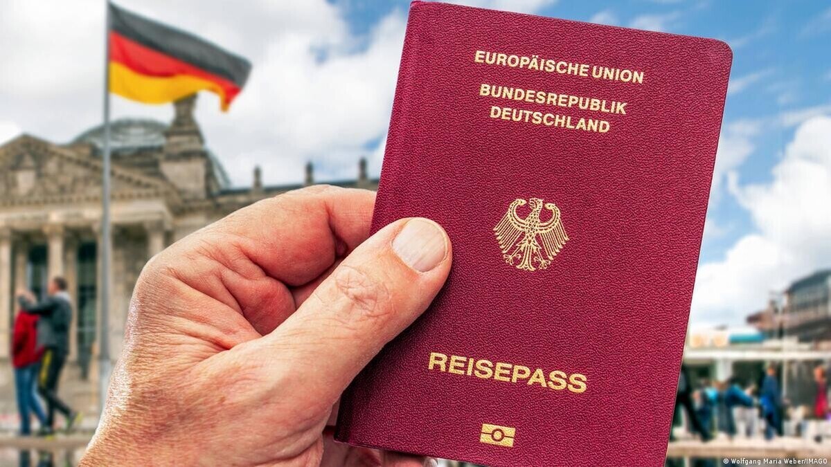 L'Allemagne enregistre un nombre record de naturalisations en 2025, portée  par les réformes de la citoyenneté – Monde