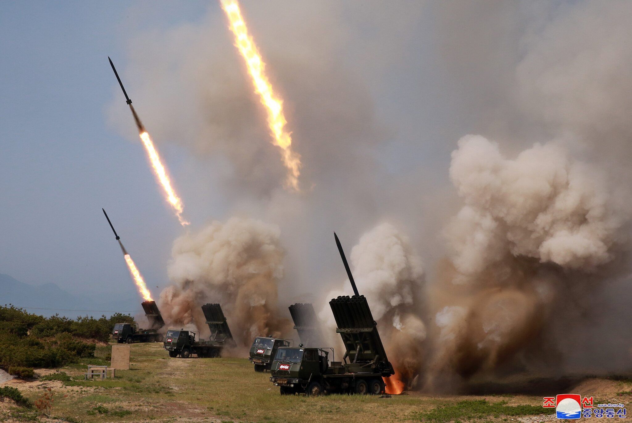 Tirs de 10 missiles nord-coréens : Séoul dénonce une « invasion » et riposte