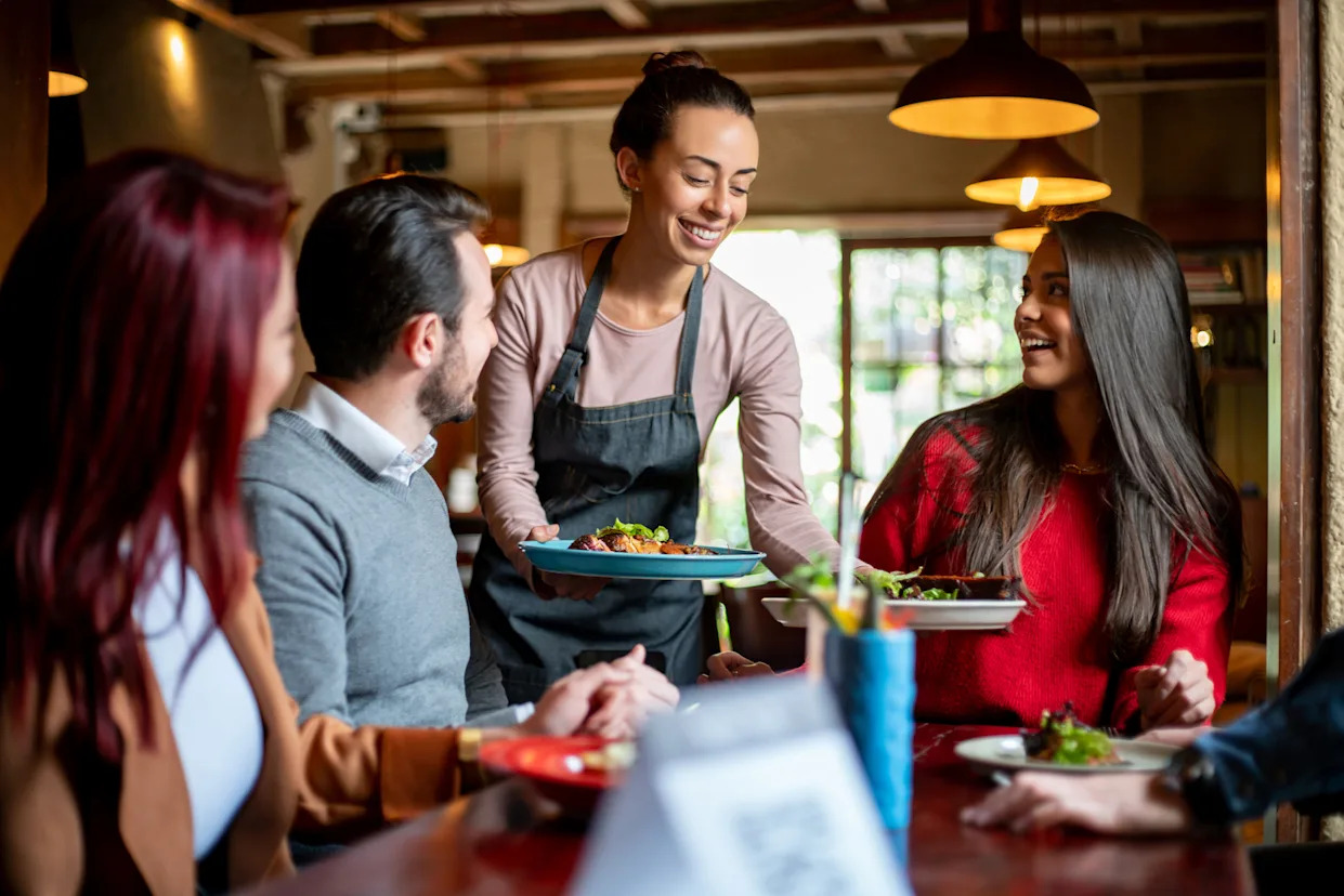 Un menu acheté, un menu offert : l'opération « Tous au Restaurant » est de  retour dans plus de 1 000 établissements - Yahoo Style France