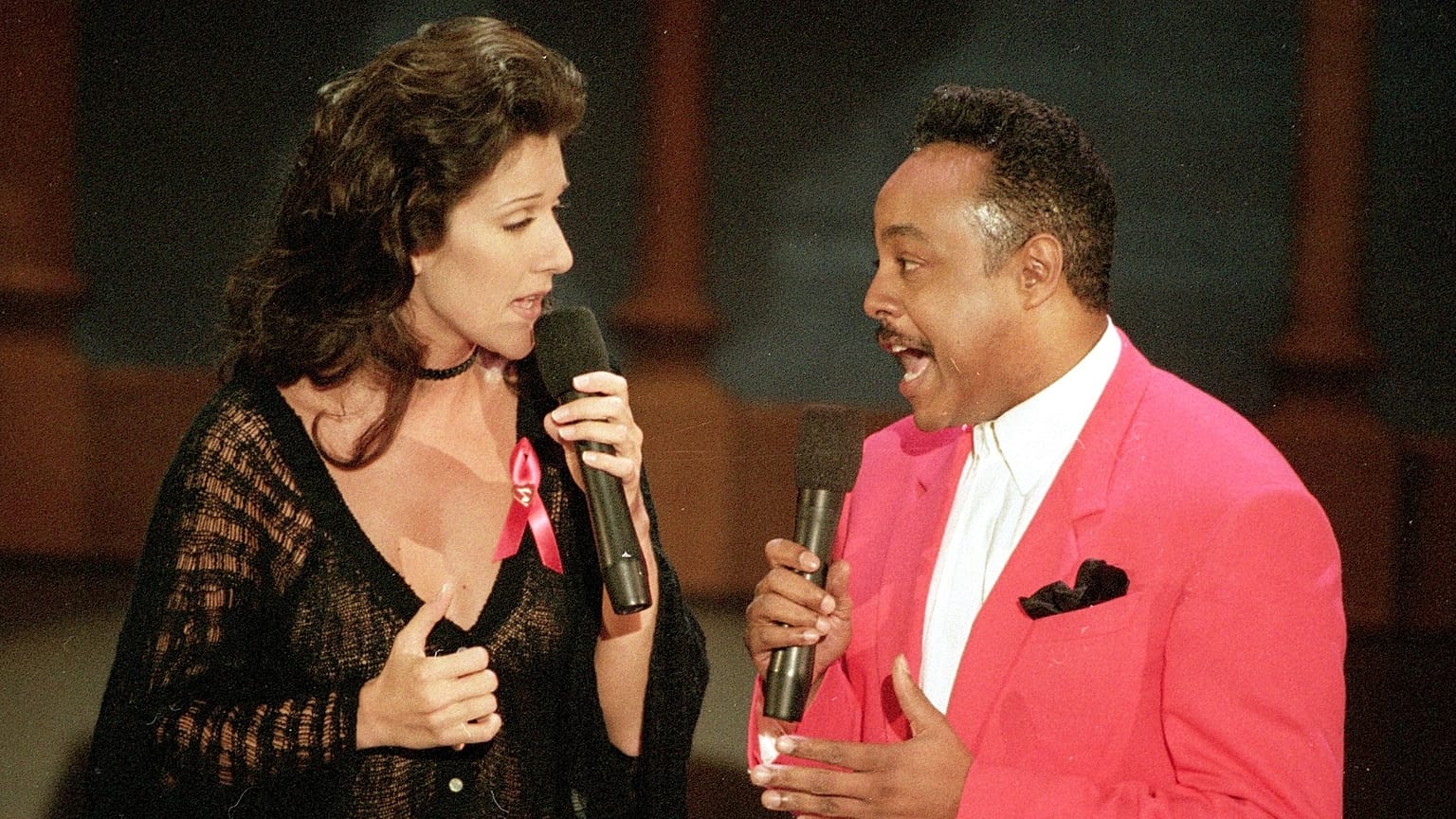 Peabo Bryson, célèbre pour ses duos Disney, meurt à 75 ans | Euronews
