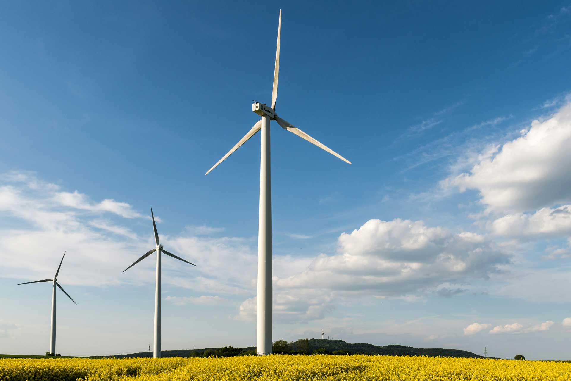 Prix négatifs de l'électricité : comment des ménages européens gagnent  jusqu'à 70 euros par mois grâce à leur batterie